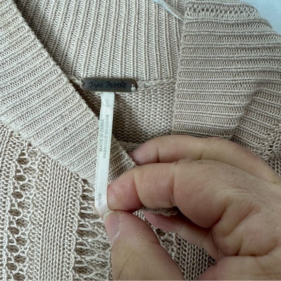 Free People Linen blend Sweater size small 1997 - Picture 2 of 3